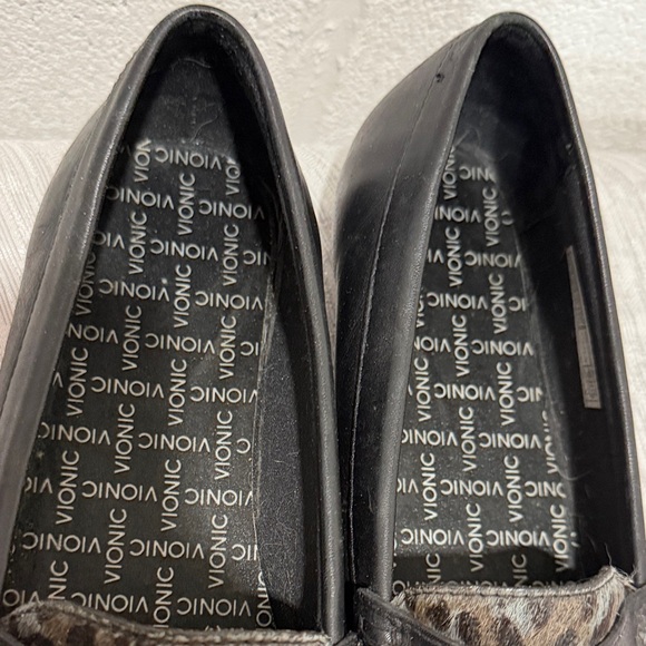 Vionic Women's Black Loafers with Leopard Print - Picture 6 of 7
